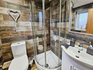 Photo 7- click for photo gallery